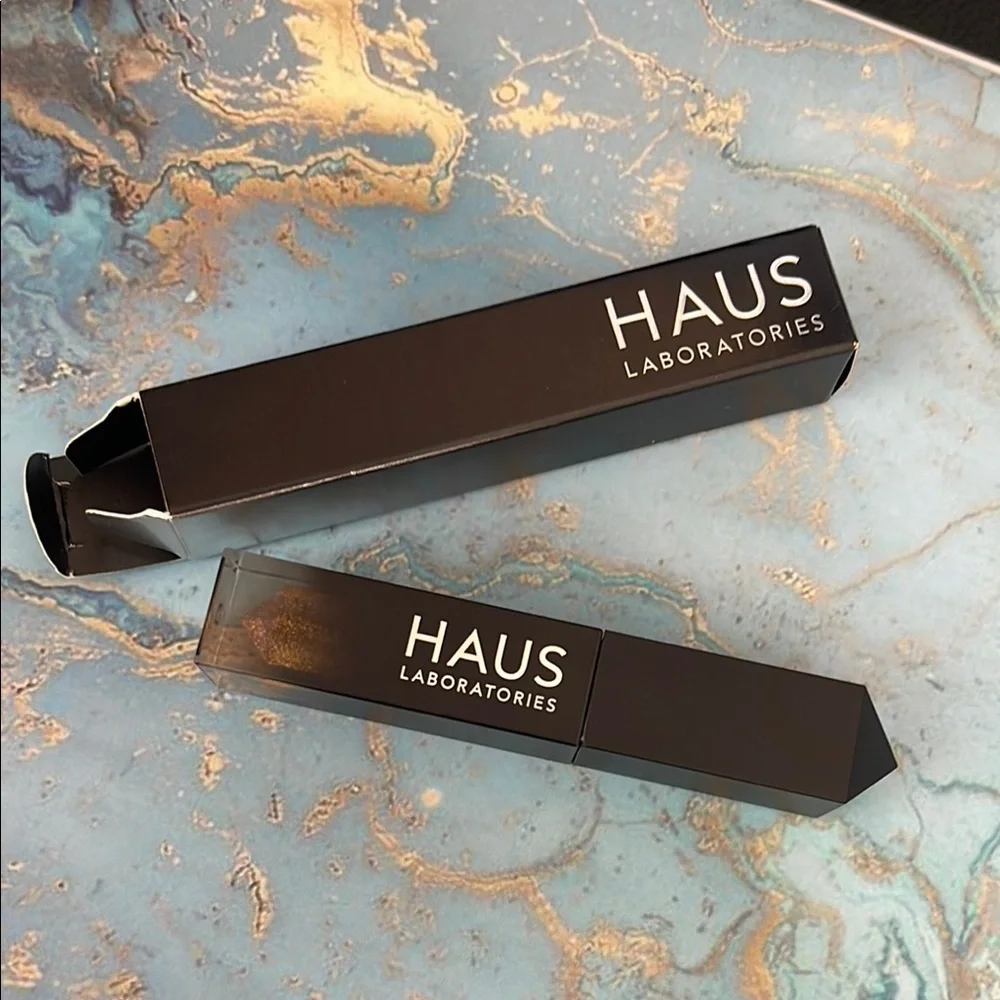 Haus Laboratories sleek all